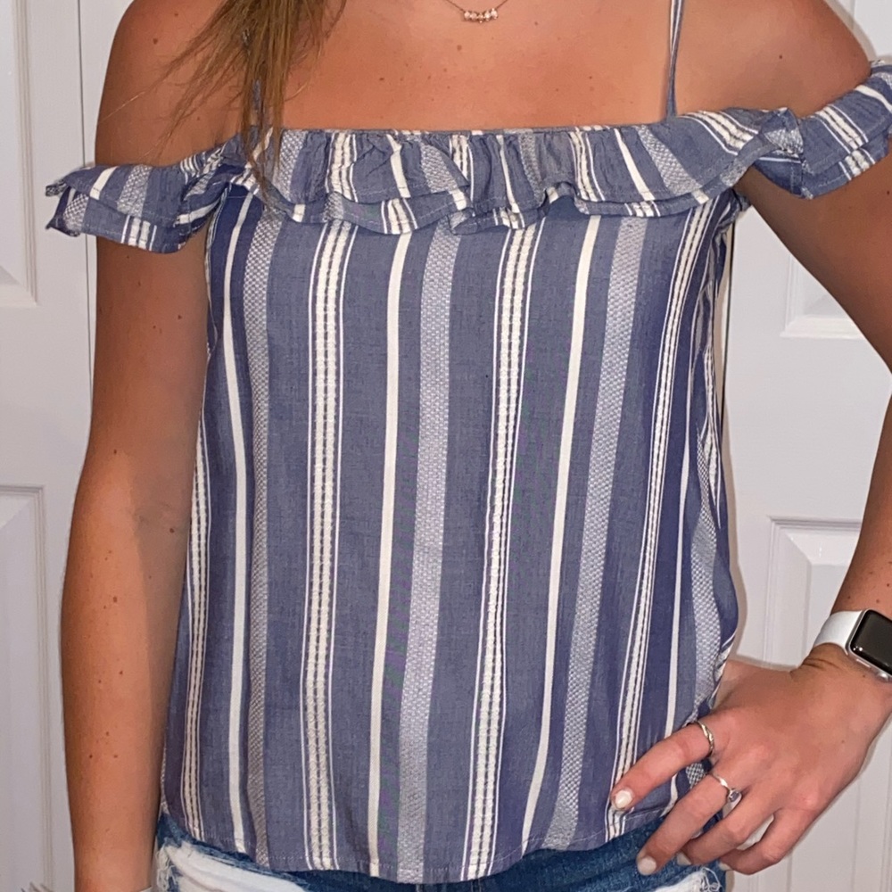 Hollister Tank